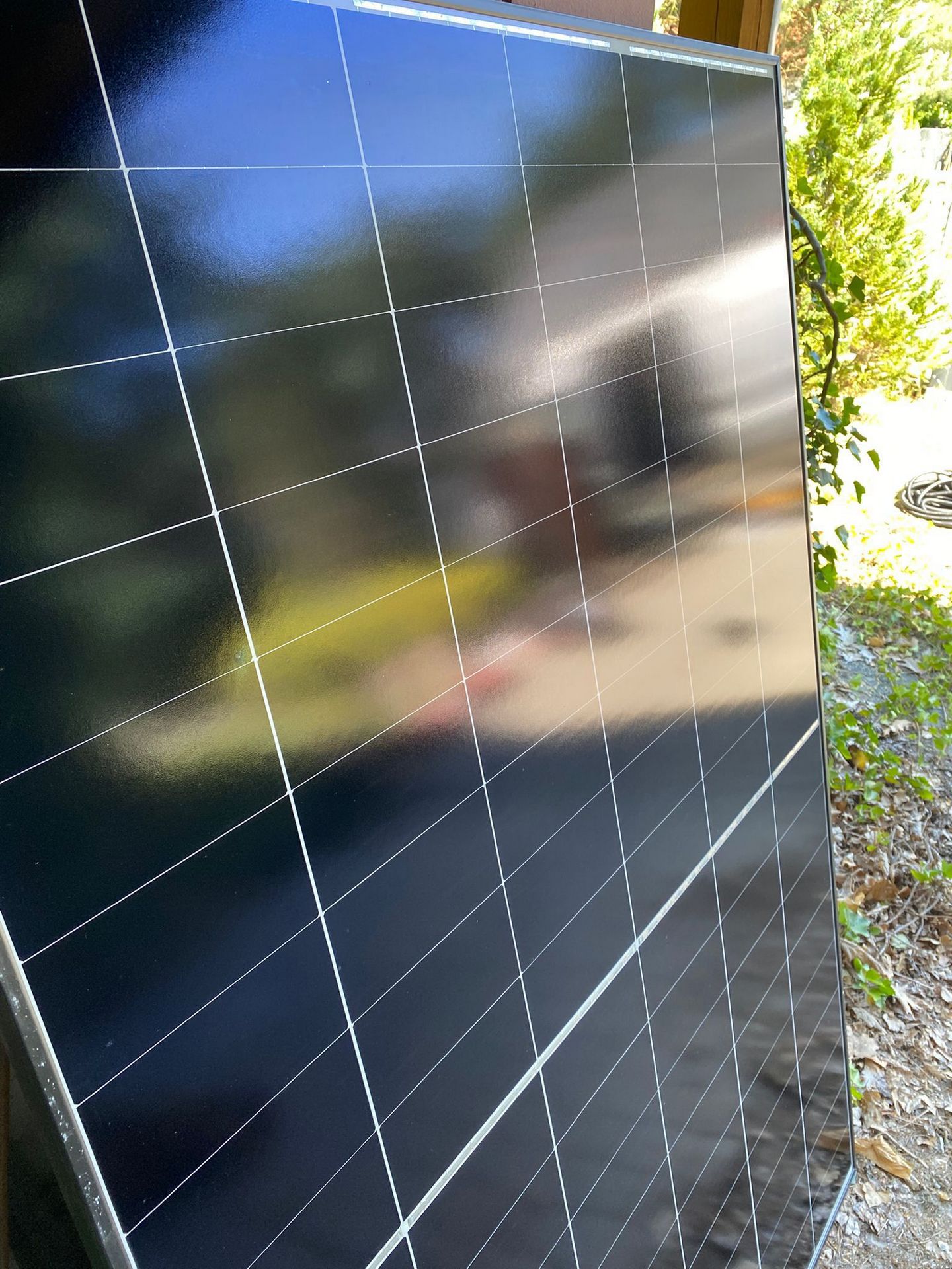 Panel fotowoltaiczny od boku